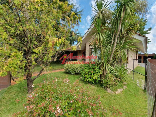 Casa En Venta, Pinares, Punta Del Este- Ref: 6275