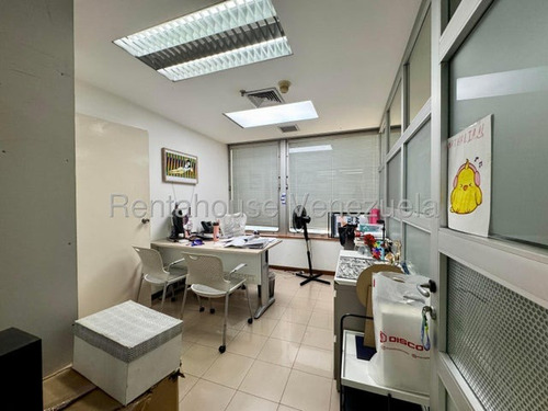 Oficina En Venta Campo Alegre 25-23726