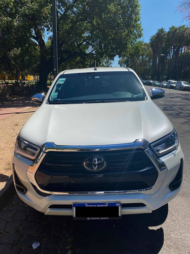 Imagen 6 de 25 de Toyota Hilux 2021 2.8 Cd Srx 177cv 4x4 At
