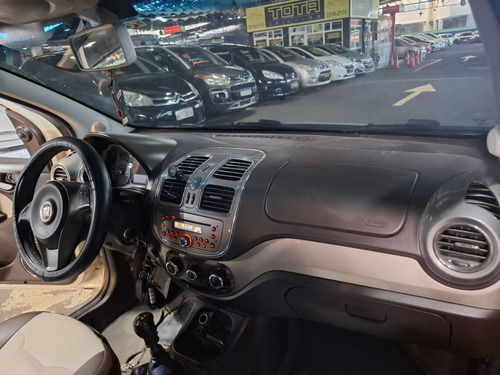Fiat Grand Siena 1.6 MPI ESSENCE 16V FLEX 4P MANUAL