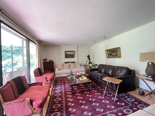 Venta Casa Con Terreno Grande A Pasos Portal