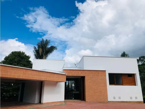 Casa En Arriendo En Fizebad El Retiro