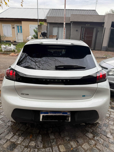 Peugeot 208 1.6 Feline Tiptronic