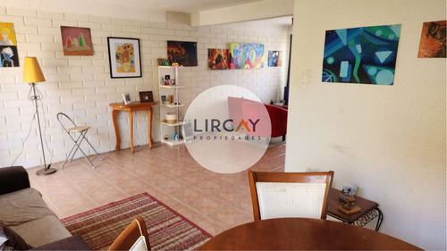 Casa En Venta Con Excelente Ubicación. Talca!!