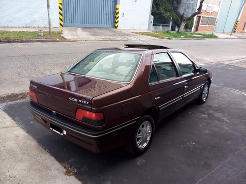 Imagen 7 de 14 de Peugeot 405 Stdt