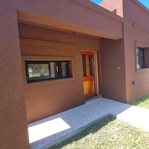 Duggan - Casa A Estrenar 2 Dorm - Ubicacion