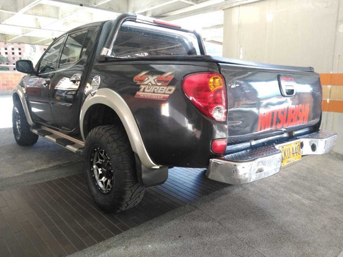 Mitsubishi Sportero 2.5 2011