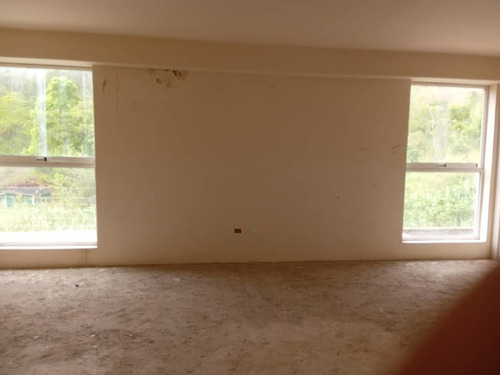 Imagen 5 de 14 de Townhouse En Villas Pie Monte En Obra Gris Mañongo