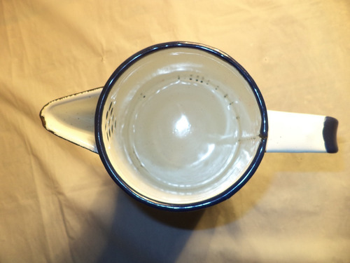 Antigua Y Decorada Jarra Cafetera De Peltre Blanco (Usado)
