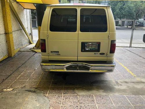 Ford Econoline E 150 Advance Track 12 Pasajeros 2013