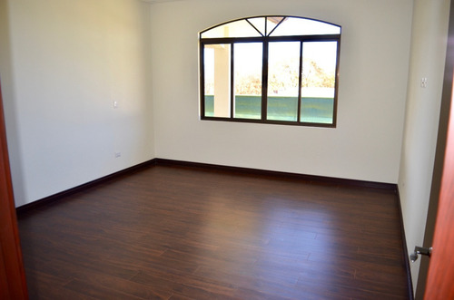 Imagen 10 de 20 de Espectacular Casa En Alquiler En San Isidro, Heredia