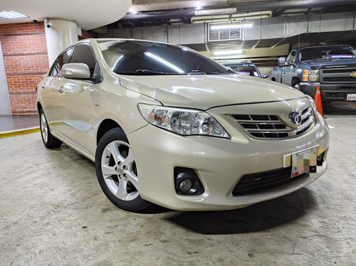 Imagen 11 de 15 de Toyota Corolla Gli 2014
