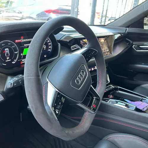 Audi E-tron rs e-tron