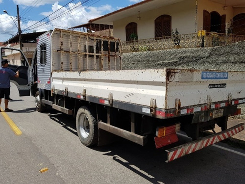 Acello 815 Ano 2018 Cabine Auxiliar Cabinado