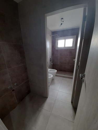 Imagen 10 de 21 de Casa A Estrenar En Venta Las Cañitas 2