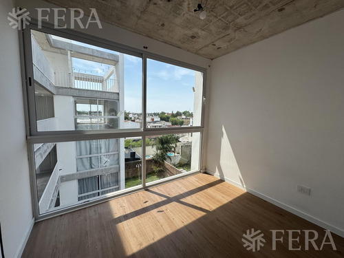 Venta De Departamento 3 Ambiente Con Cochera Doble Y Terraza Propia En Villa Domínico