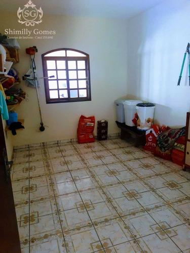 Imagem 8 de 17 de 6500² Mtrs, Casa Com Laje, Churrasqueira, Piscina, Pomar E Uma Linda Nascente