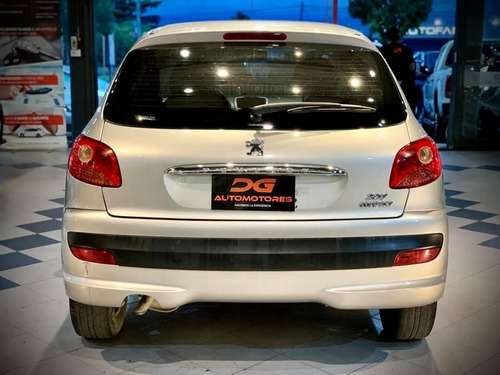 Peugeot 207 Compact Xs 1.9d 2010 128.000km Gris