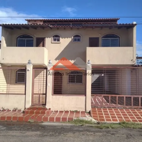 Casa En Venta - Villa Icabaru