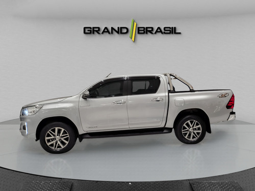 Toyota Picape Cabine Dupla Toyota Hilux Cabine Dupla 2.8 TDI SRV CD 4x4 (Aut)