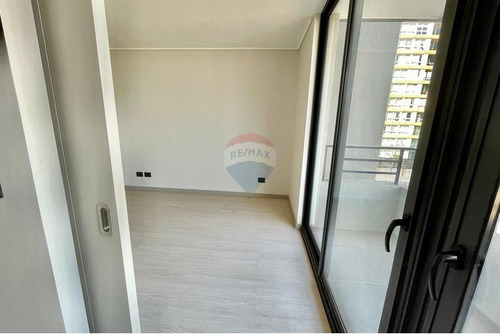 Departamento 1 D/ 1 B Con Amplio Balcón En Ñuñoa
