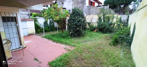 Imagen 4 de 10 de V007- Chalet De 4 Ambientes Con Boardilla - Parque Con Parrilla -garage Cubierto-espacio Libre