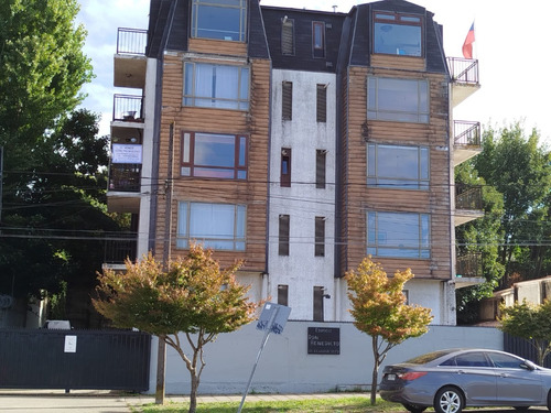 Venta De Departamento En Tercer Piso, Edif. Don Benedicto