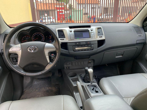 Toyota Hilux Cd Srv D4-d 4x4 3.0 Tdi Diesel Aut