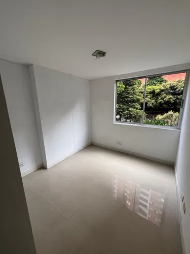 Se Vende Súper Cómodo Apartamento En Envigado Cumbres