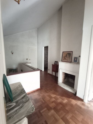 Imagen 10 de 17 de Casa En Venta De 4 Dormitorios C/ Cochera En Punta Gorda