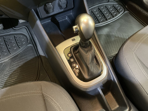 Imagen 22 de 25 de Kia Rio 1.4