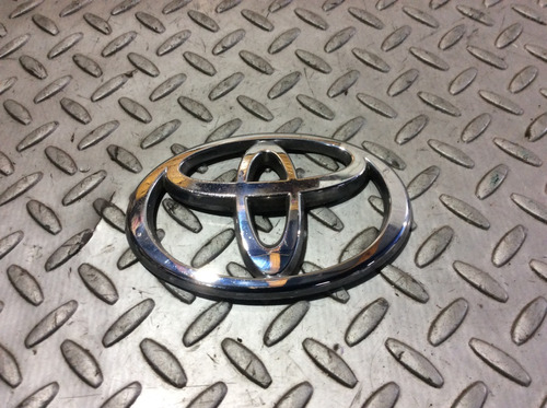 Emblema Cajuela Toyota Rav4 Mod 03-05 Orig