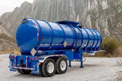Imagen 1 de 4 de Tanque 31,000 Lts Acero Al Carbon 2 Ejes