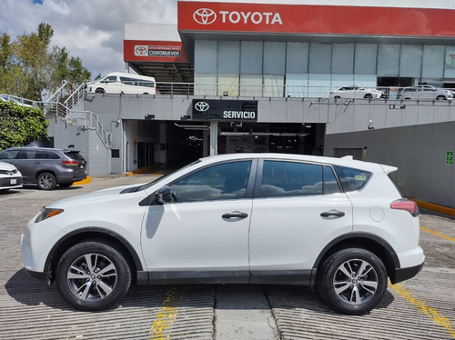 Imagen 7 de 15 de Toyota Rav4 Le Modelo 2018