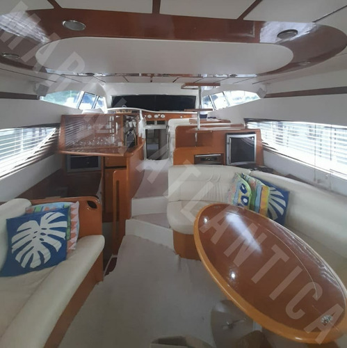 Ferretti 55, Ano 2004.02x Man 800hp - Marina Atlântica.