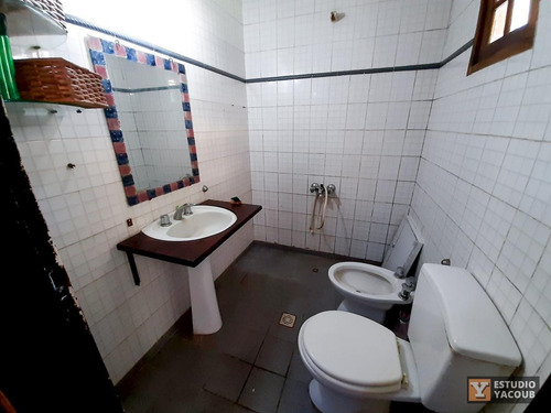 Casa Venta 3 Dormitorios - Terreno 10x30 - 300 Mts 2 Totales 110 Mts 2- Manuel B Gonnet
