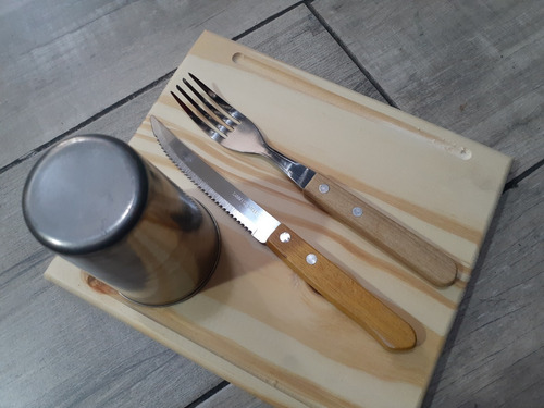 Imagen 5 de 8 de Set Asado Parrilla Tabla Cuchillo Tenedor Ecocuero Rect.