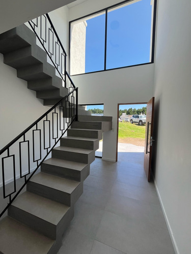 Dueño Vende Casa Senderos Iv Costa Esmeralda 4 Habitaciones