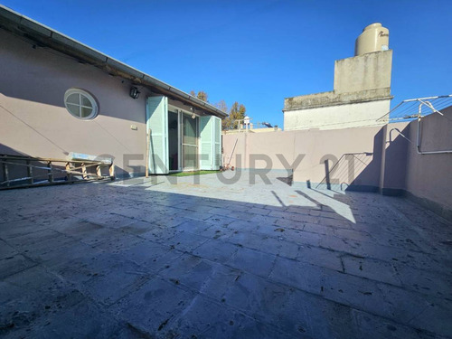 Venta 2 Ph Con 4 Habitaciones, Gran Jardín, Terraza En Venta En Villa Pueyrredon