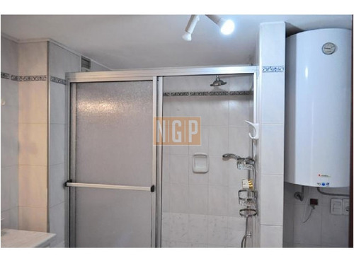 Apartamento Con Todos Los Servicios Buena Rentabilidad- Ref: 18257