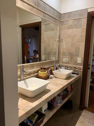 Muy Linda Casa En Lote Interno En Santa Catalina