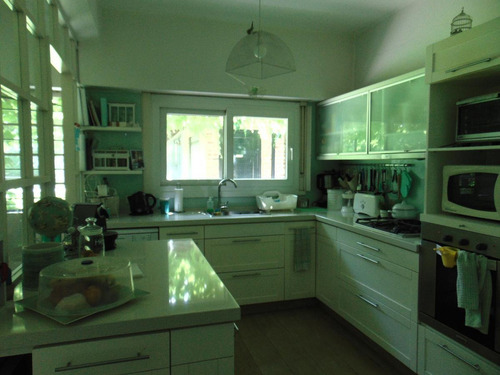 Imagen 10 de 30 de Casa 4 Dormitorios En Venta-, Sobre 911 M2 De Lote. Las Lomas-golf. San Isidro.