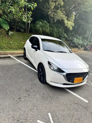 Mazda 2 1.5 Gran touring carbon edition