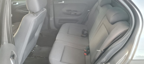 Volkswagen Gol Sedan 1.6 Comfortline Plus 101cv 2013