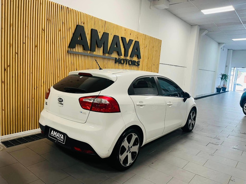 Imagen 3 de 22 de Kia Rio Amaya Pocitos