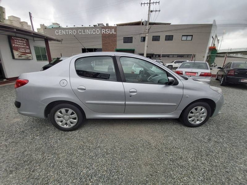 Peugeot 207 Sedan Passion Xr 1.4 16v