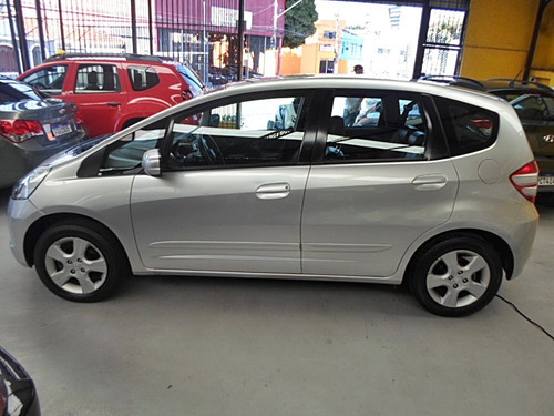 Imagem 8 de 13 de Honda - Fit 1.4 Lxl 2009 Automático Flex