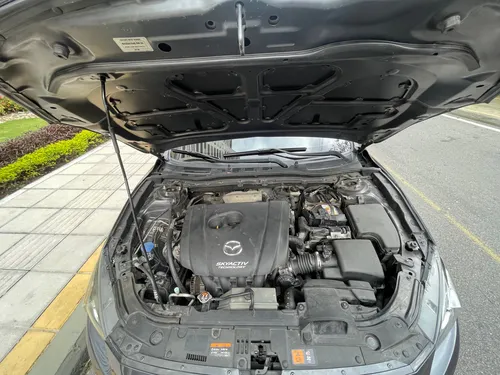 Mazda 3 2.0 Prime