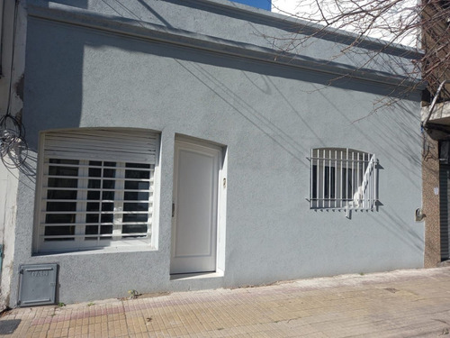 Imagen 19 de 19 de Casa De 2 Dormitorios Y Patio, La Plata