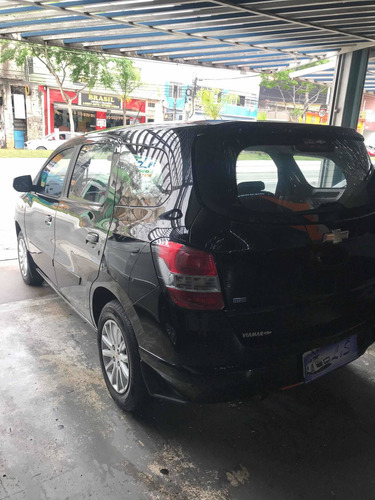 Imagem 4 de 7 de Chevrolet Spin 2013 1.8 Lt 5l Aut. 5p